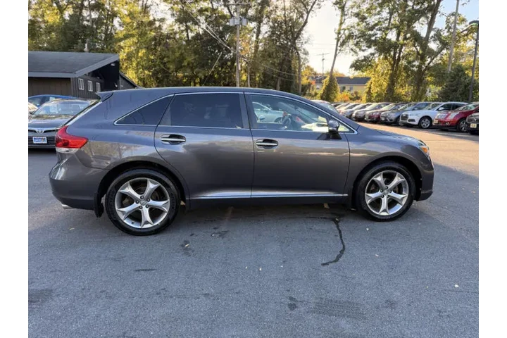 $11500 : 2015 Venza XLE image 8