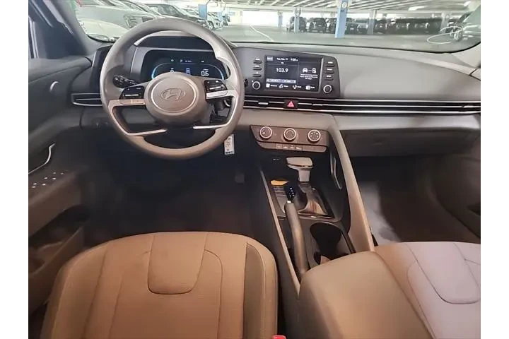 $17995 : Hyundai ELANTRA 2024 SE 4dr image 5