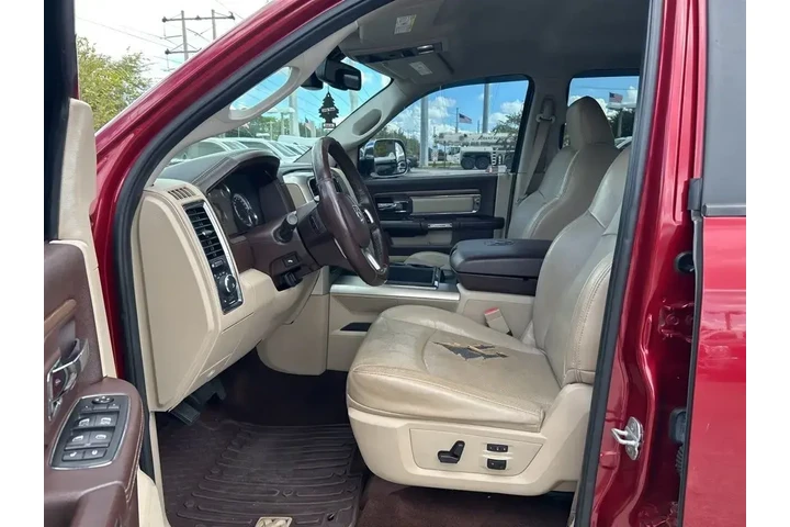 $17048 : Ram 1500 2014 4x2 Laramie 4d image 5