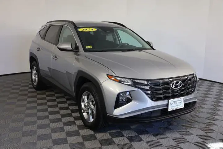 $22395 : Hyundai TUCSON 2024 AWD SEL image 1
