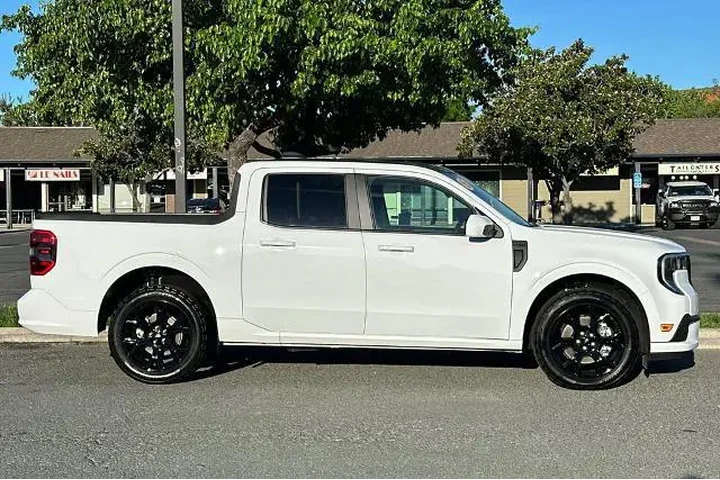 $33297 : Ford Maverick 2025 AWD Lobo image 7