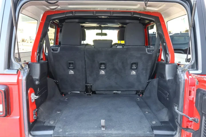 $25988 : 2018 Wrangler Unlimited Sport image 9