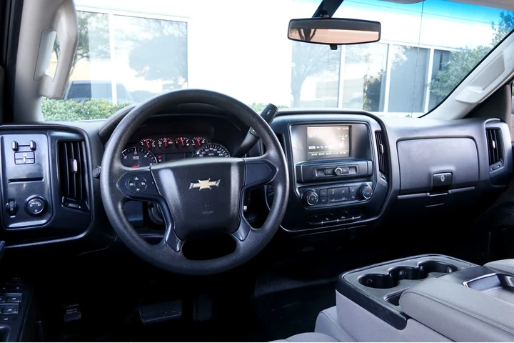 $11990 : 2018 Silverado 2500HD WT image 5