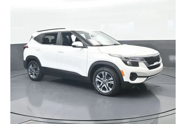 $19990 : Kia Seltos 2023 S 4dr SUV image 8