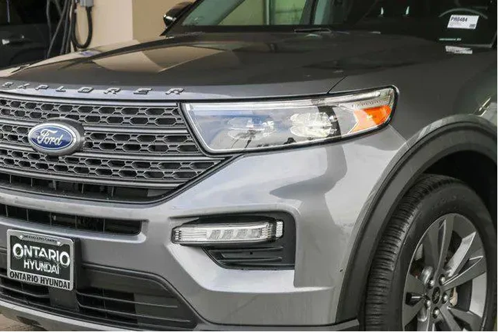 $24936 : Ford Explorer 2022 XLT 4dr S image 5