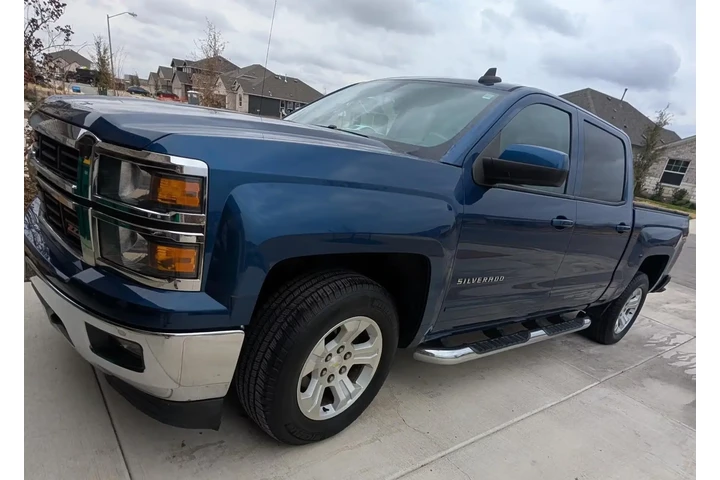 $9000 : 2015 Chevy Silverado LT Z71 image 2