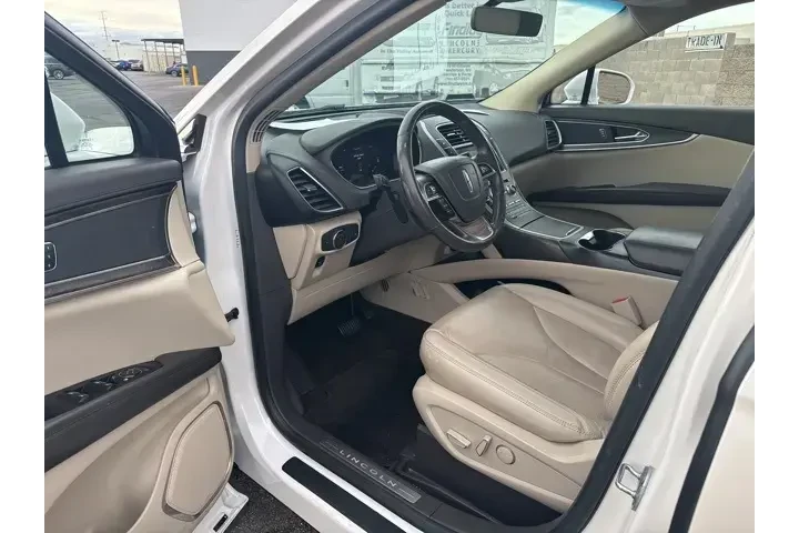 $21778 : Lincoln Nautilus 2019 Select image 9