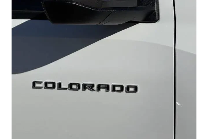 $29086 : Chevrolet Colorado 2023 4x2 image 4