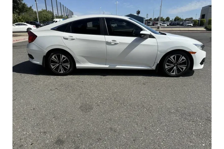 $14995 : 2016 Civic EX-T image 7