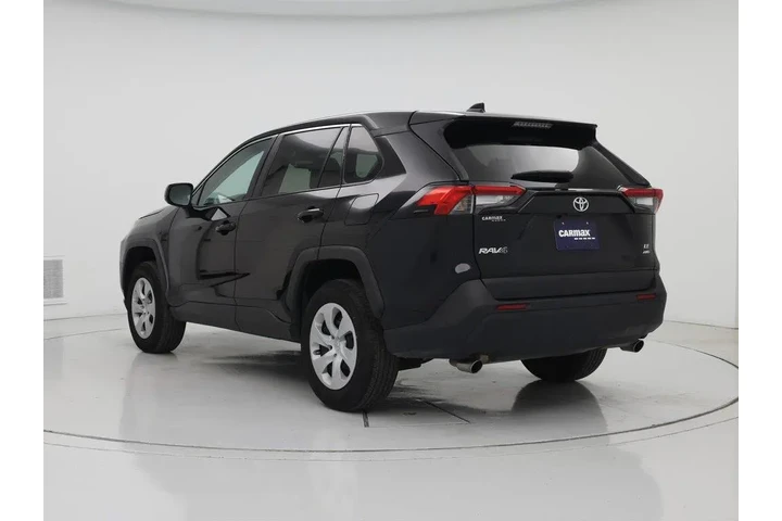 $27998 : Toyota RAV4 2024 AWD LE 4dr image 2