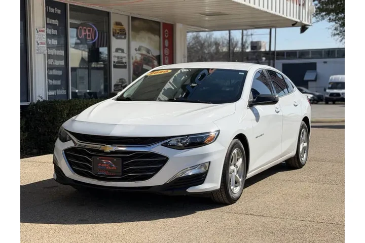 $15999 : 2020 Malibu LS image 6