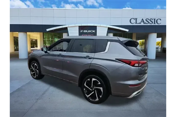 $19987 : Mitsubishi Outlander 2022 SE image 6