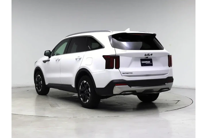 $33998 : Kia Sorento 2025 S 4dr SUV image 2