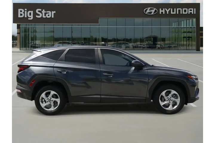 $20988 : Hyundai TUCSON 2023 AWD SE 4 image 5