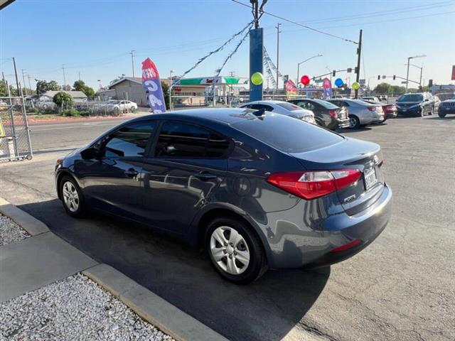 $8750 : 2016 Forte LX image 5