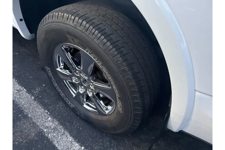 $32937 : Ford F-150 2019 4x4 Lariat 4 image 7