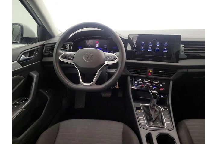 $22998 : Volkswagen Jetta 2025 S 4dr image 10