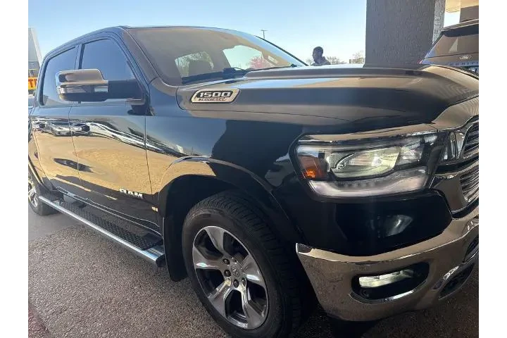 $28585 : Ram 1500 2020 4x2 Laramie 4d image 6