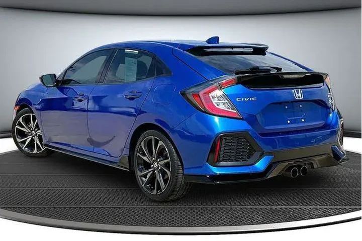 $20000 : Honda Civic 2018 Sport Touri image 4