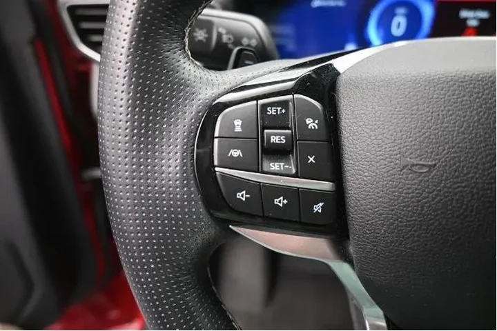 $34912 : Ford Explorer 2021 AWD ST 4d image 7