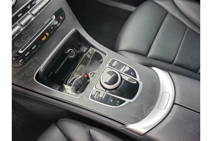 $18000 : Mercedes-Benz GLC 2019 GLC 3 image 8