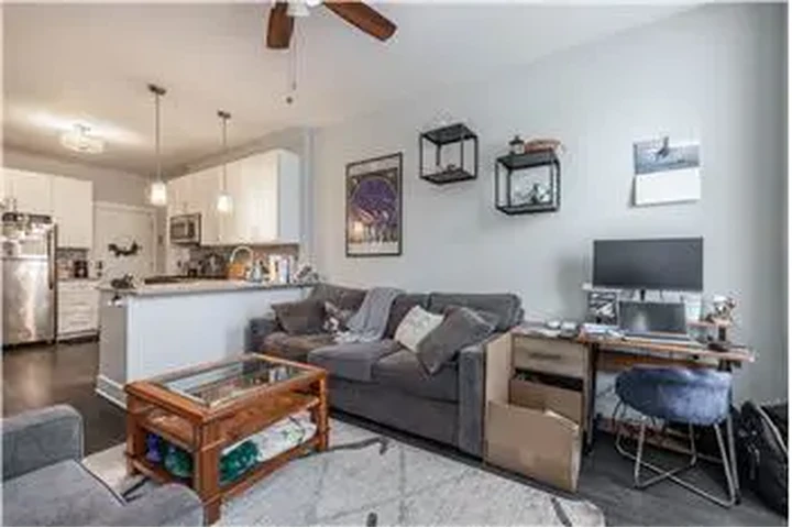 $2350 : Rental property with 1 bedro image 1