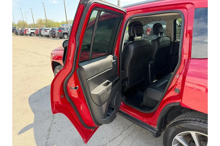 $6980 : 2017 Compass Sport SE image 7