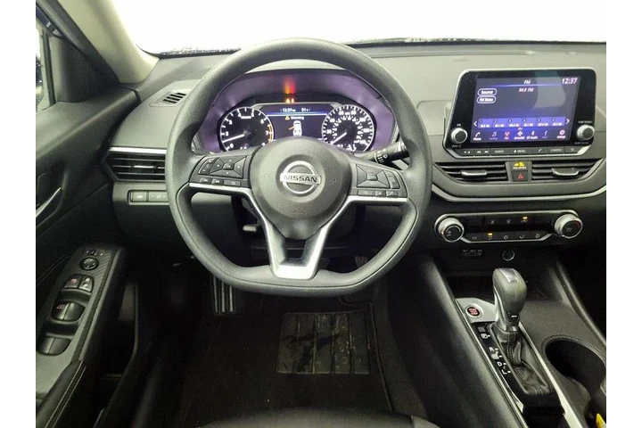 $18998 : Nissan Altima 2020 2.5 S 4dr image 9