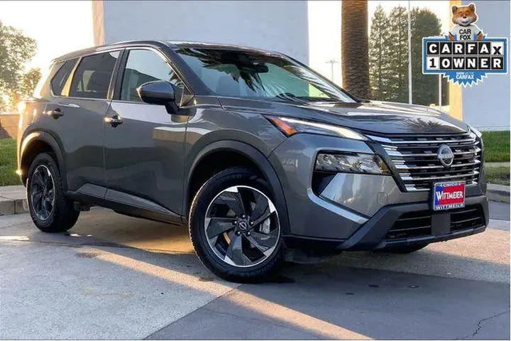 $22985 : Nissan Rogue 2024 SV 4dr Cro image 2