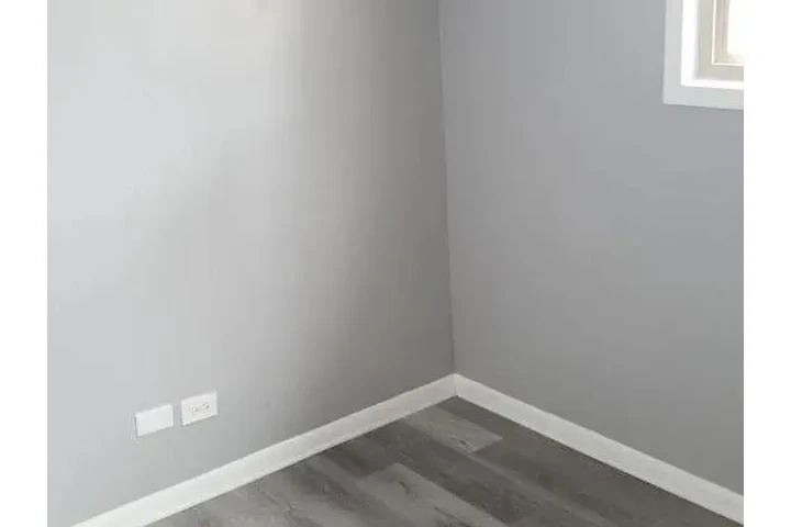 $1350 : HOUSE AVAILABLE IN CHICAGO IL image 6