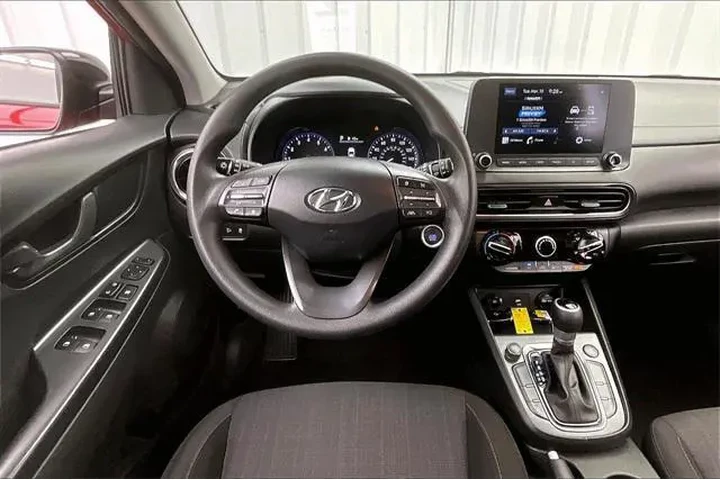 $20490 : Hyundai KONA 2023 AWD SEL 4d image 5