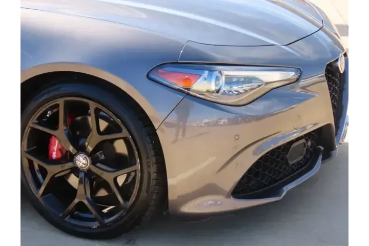 $19911 : Alfa Romeo Giulia 2020 Base image 5