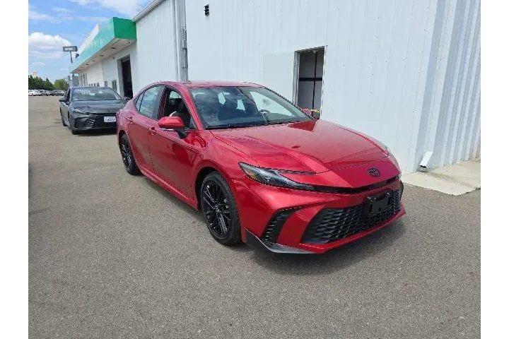 $37900 : Toyota Camry 2026 SE 4dr Sed image 1