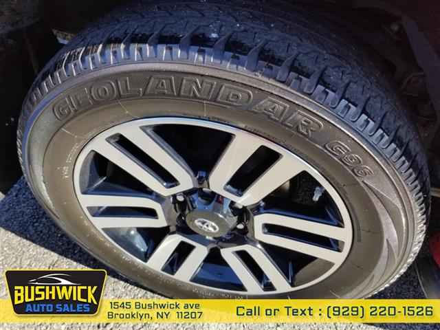 $37995 : Used 2020 4Runner Limited 4WD image 7