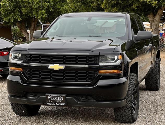 2017 CHEVROLET SILVERADO 1500 image 1