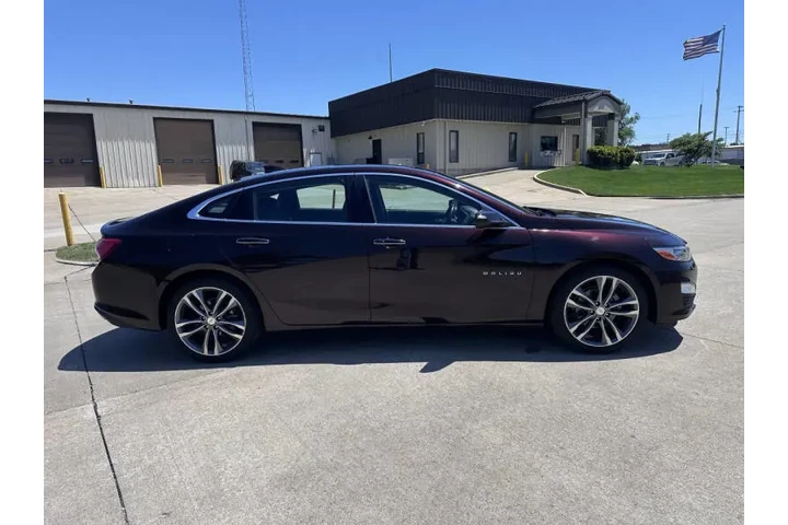 $15900 : 2020 Malibu Premier image 7
