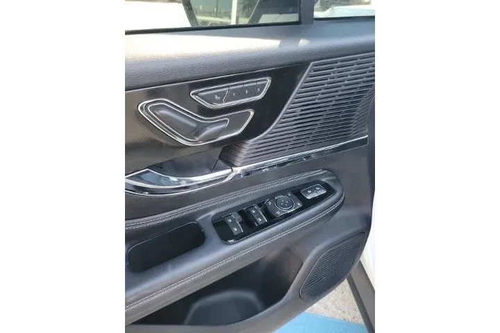 $29985 : Lincoln Corsair 2022 Reserve image 8