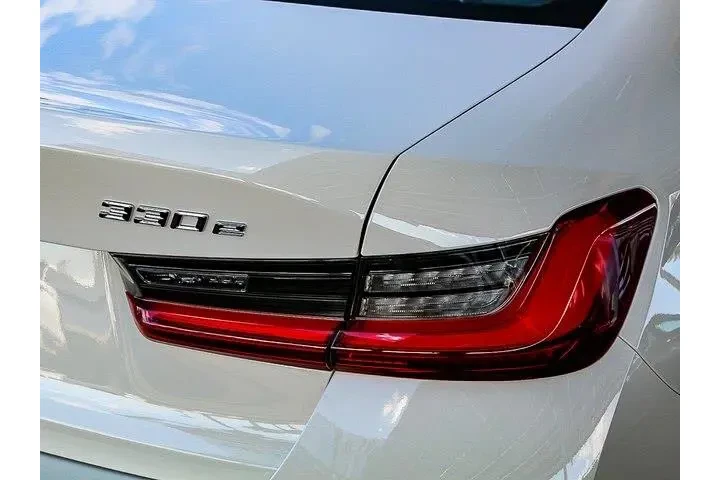 $37191 : BMW 3 Series 2024 330e 4dr S image 9