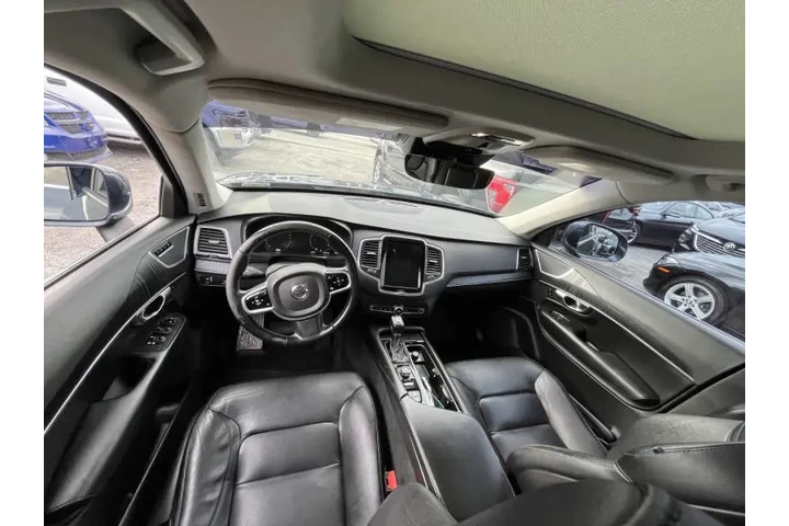 $16400 : 2020 XC90 T5 Momentum image 6
