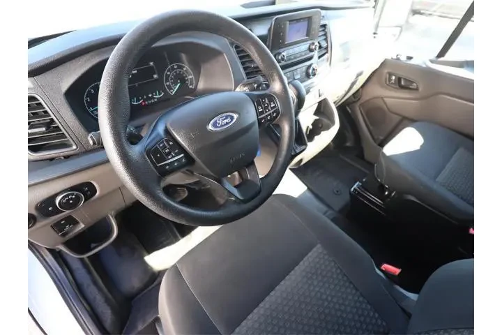 $32946 : Ford Transit 2024 250 3dr SW image 6