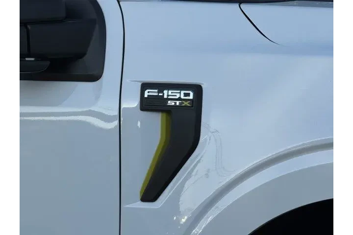 $38545 : Ford F-150 2024 4x2 STX 4dr image 4