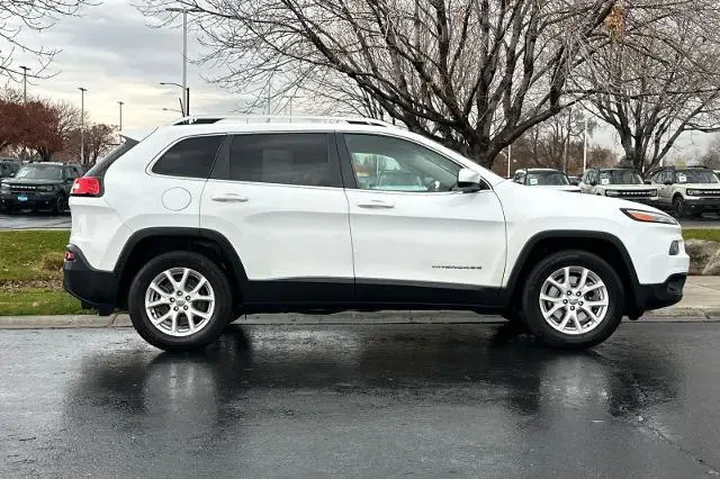 $8995 : Jeep Cherokee 2017 4x4 Latit image 8
