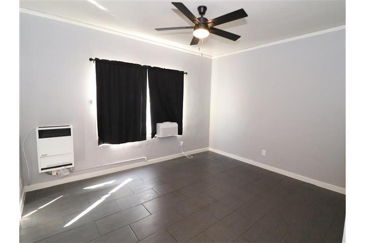 $1389 : APARTAMENTO SINGLE image 1