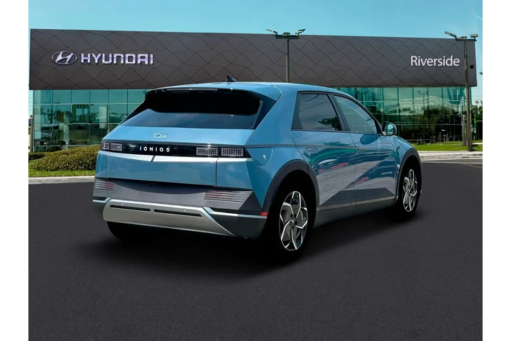 $17991 : Hyundai IONIQ 5 2024 SE 4dr image 7
