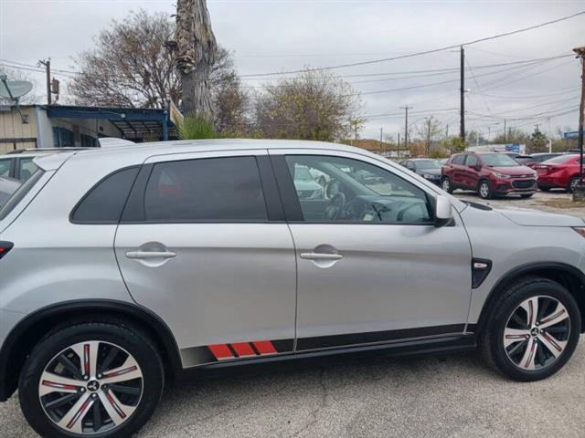 $13800 : 2022 Outlander Sport ES image 9