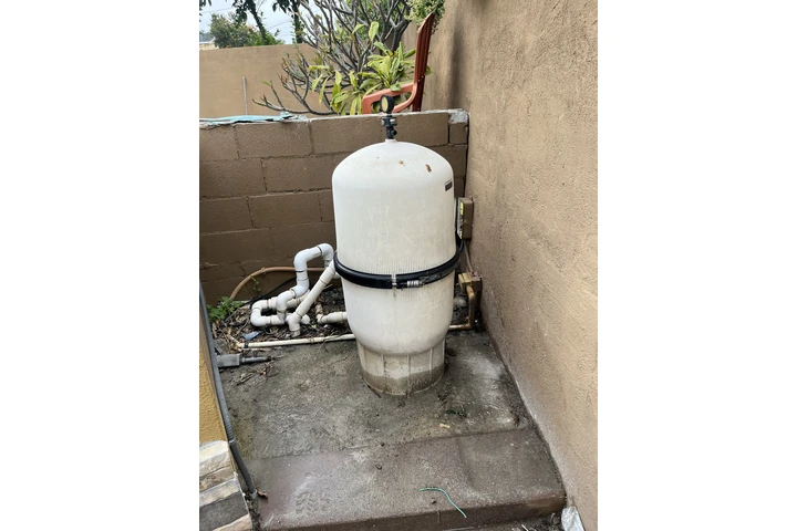 Tenorio pool service image 2