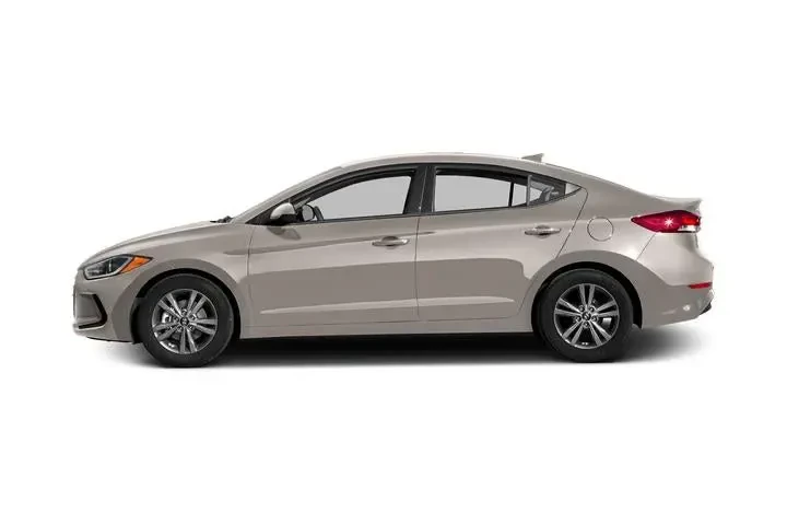 $154 : Hyundai ELANTRA 2017 SE 4dr image 2
