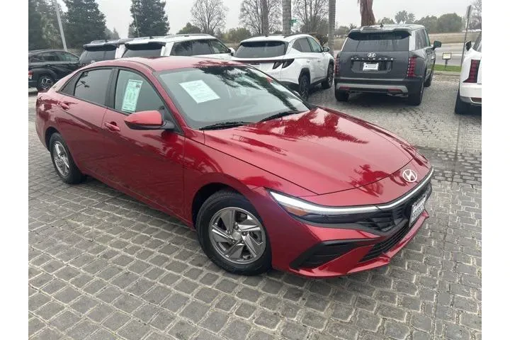 $19995 : Hyundai ELANTRA 2025 SE 4dr image 2