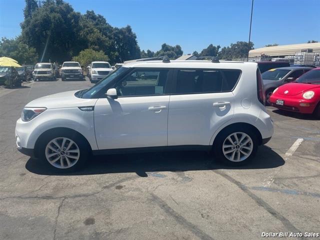 $12450 : 2019 Soul + Wagon image 4