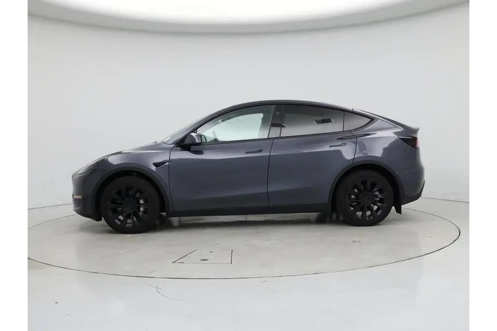 $37998 : Tesla Model Y 2023 AWD Long image 3
